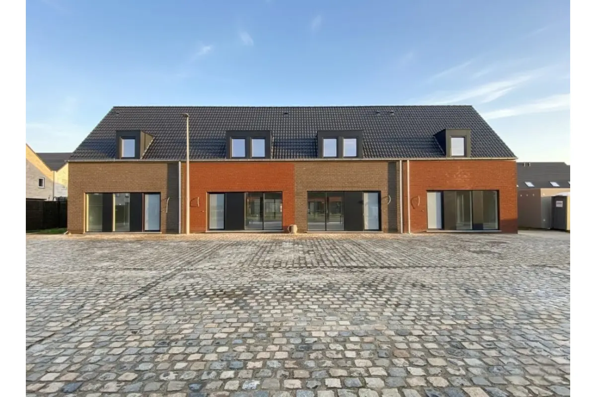 Huis te  huur in Bissegem 8501 1250.00€ 3 slaapkamers 120.00m² - Zoekertje 685637