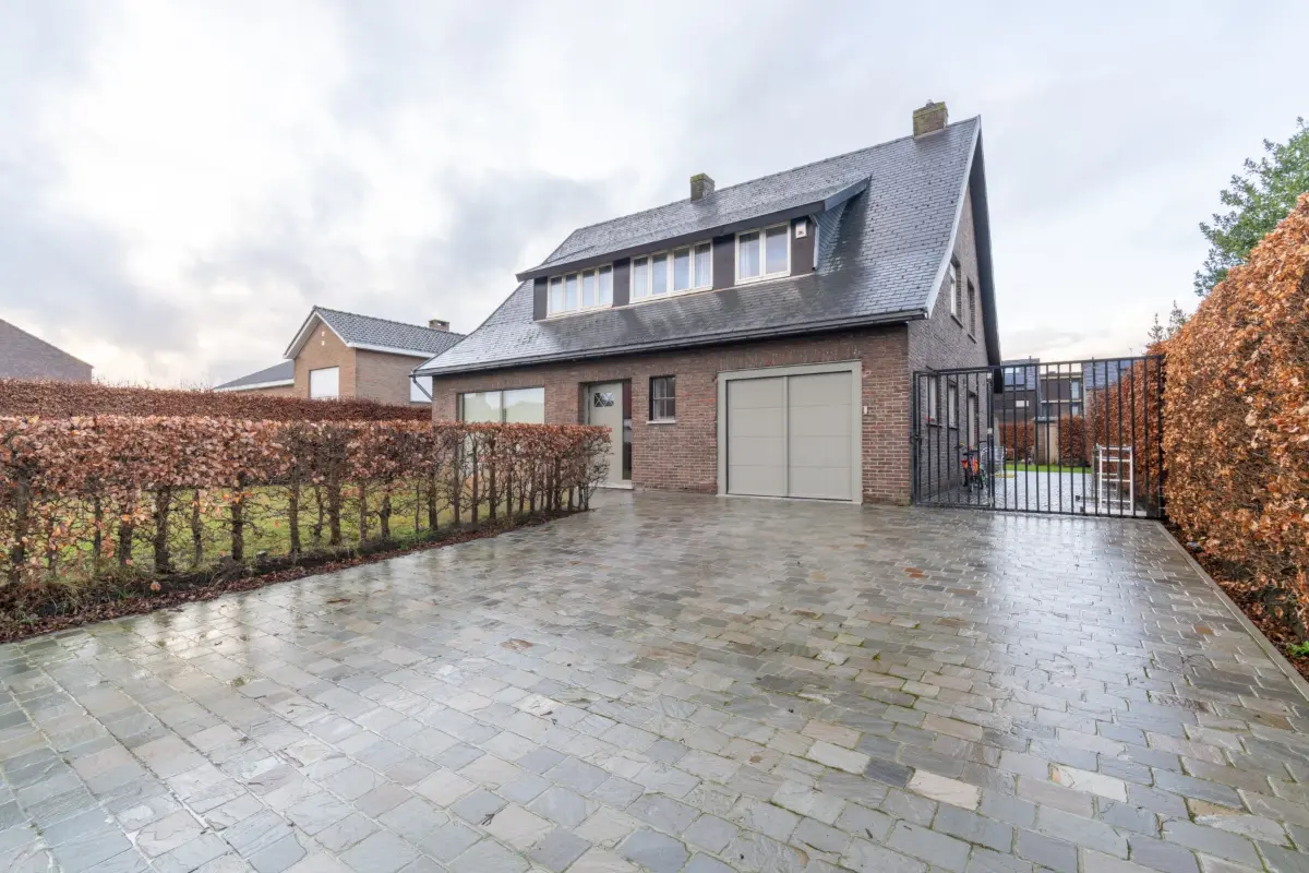 Villa te  koop in Veldegem 8210 550000.00€ 4 slaapkamers 271.00m² - Zoekertje 685698