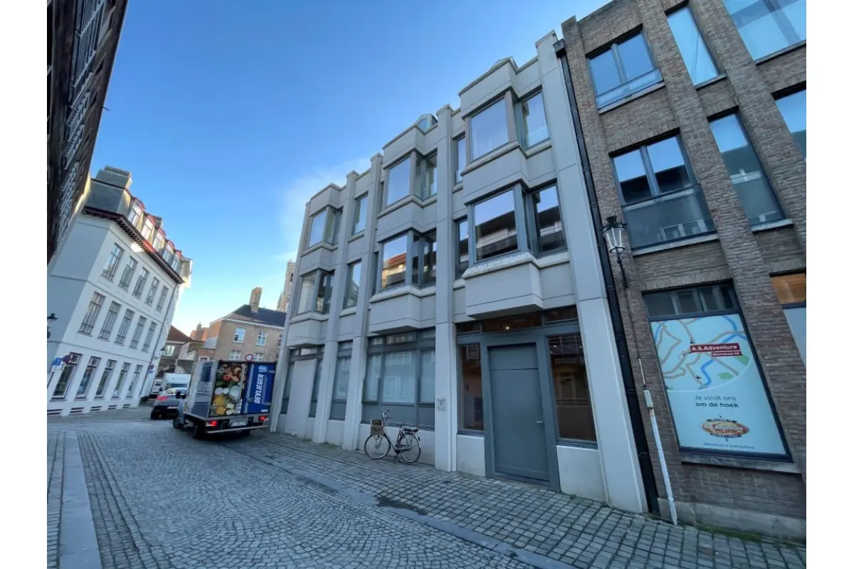 Appartement te  huur in Brugge 8000 790.00€ 1 slaapkamers m² - Zoekertje 686084