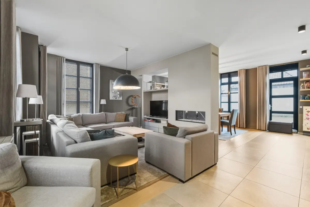 Huis te  koop in Ruddervoorde 8020 750000.00€ 6 slaapkamers 329.00m² - Zoekertje 687362