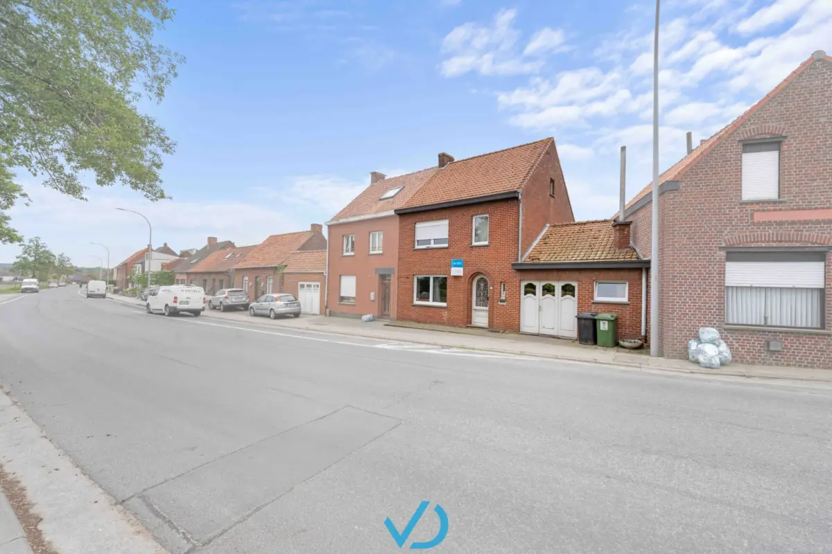 Huis te  koop in Zillebeke 8902 185000.00€ 5 slaapkamers 168.00m² - Zoekertje 688743