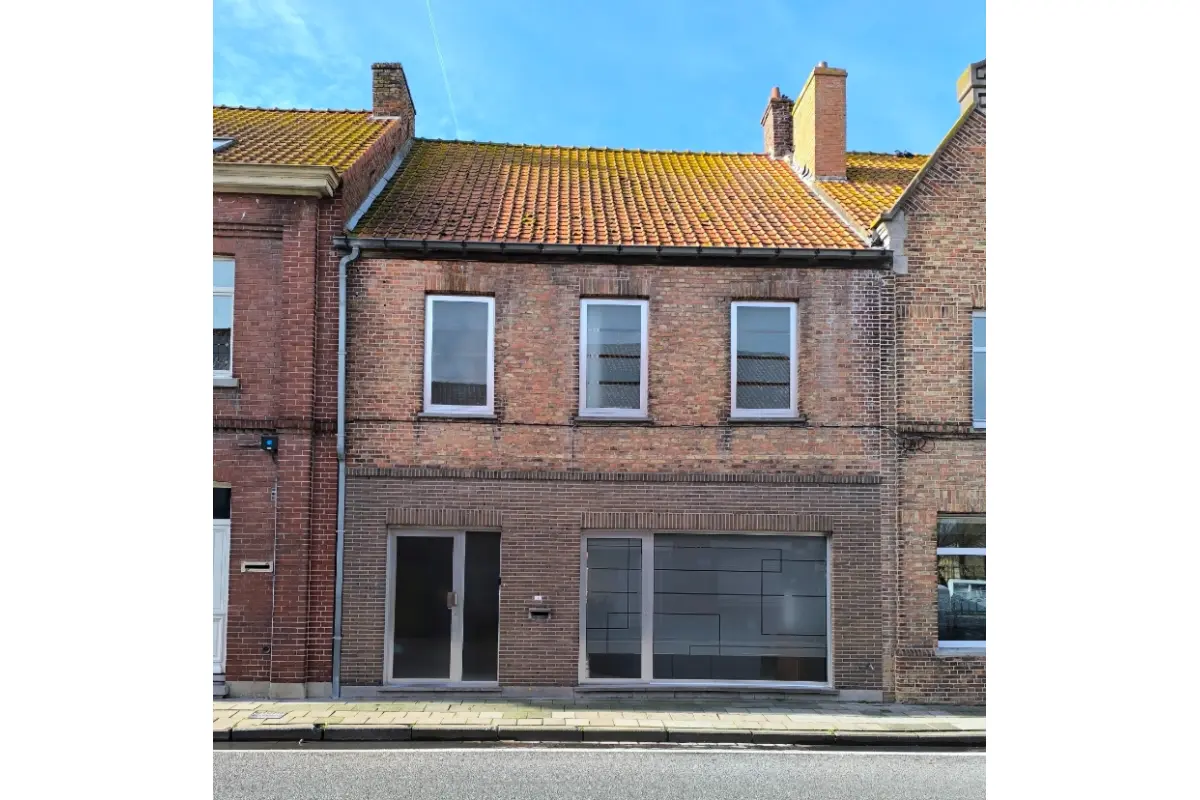 Huis te  koop in Pervijze 8600 169000.00€ 3 slaapkamers m² - Zoekertje 689399