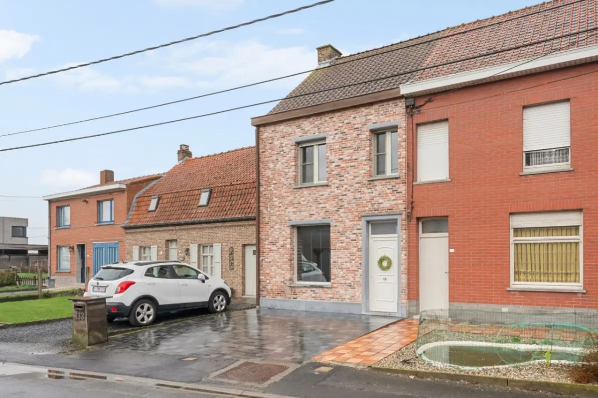 Huis te  koop in Geluwe 8940 349000.00€ 3 slaapkamers 202.00m² - Zoekertje 710506