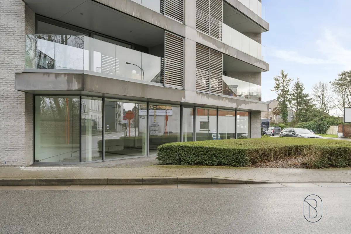 Handelszaak te  koop in Waregem 8790 550000.00€  slaapkamers 171.00m² - Zoekertje 691696