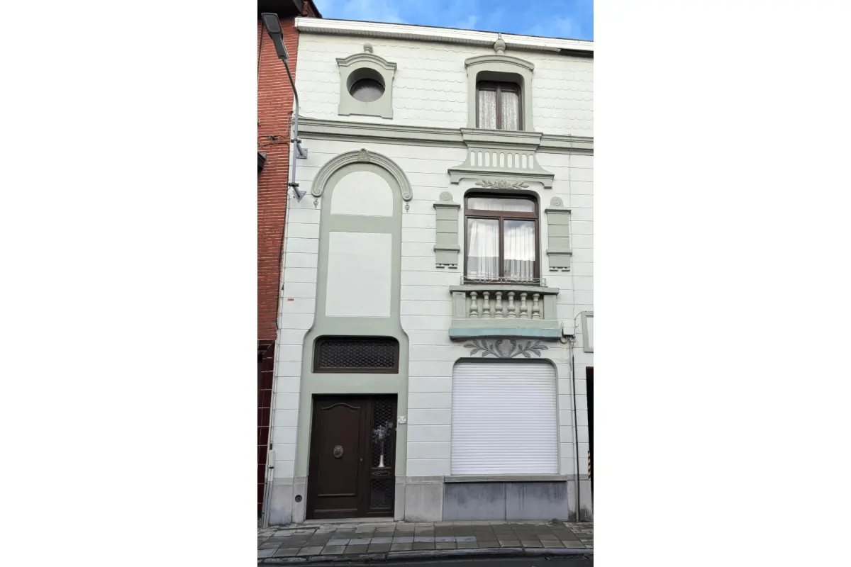 Huis te  koop in Menen 8930 139000.00€ 4 slaapkamers m² - Zoekertje 693210