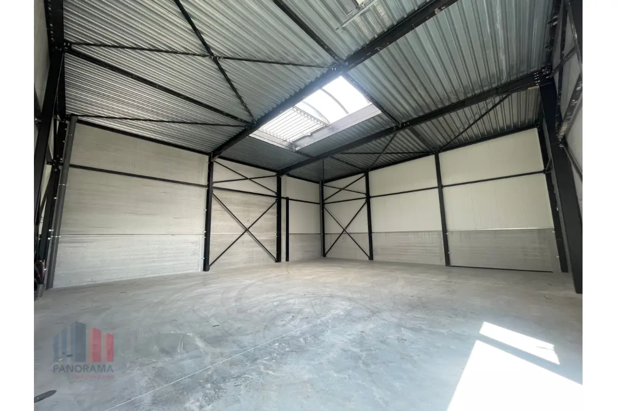 Handelszaak te  koop in Oudenburg 8460 310000.00€  slaapkamers 227.00m² - Zoekertje 692573