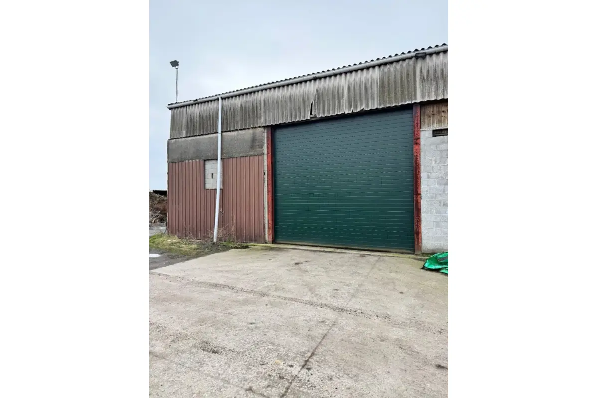 Handelszaak te  huur in Koekelare 8680 750.00€  slaapkamers m² - Zoekertje 693569