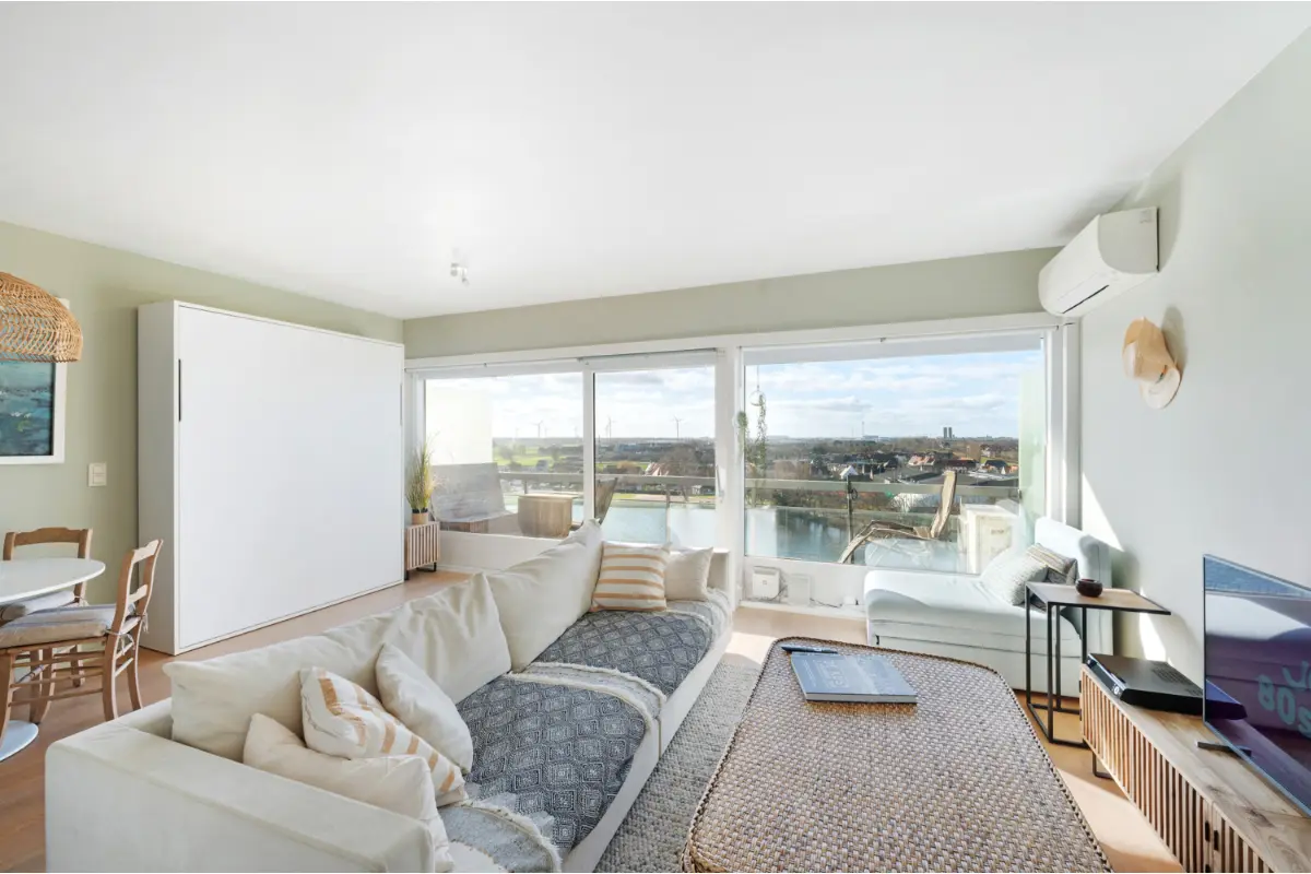 Appartement te  koop in Heist-aan-Zee 8301 215000.00€ 1 slaapkamers 44.00m² - Zoekertje 694816