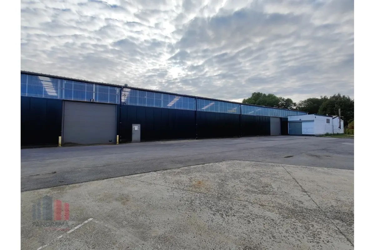 Handelszaak te  huur in Ardooie 8850 6325.00€  slaapkamers 2750.00m² - Zoekertje 694819