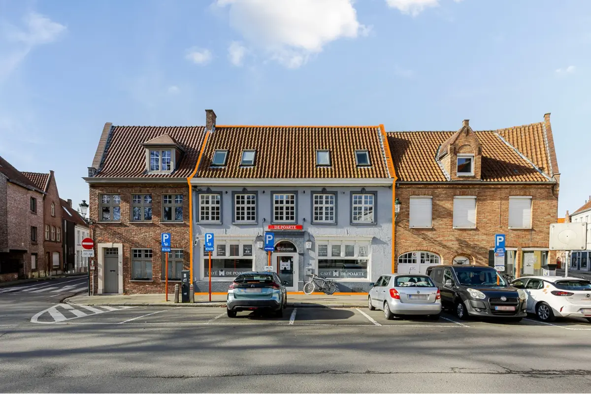 Handelszaak te  in Brugge 8000 369000.00€  slaapkamers 265.00m² - Zoekertje 697225