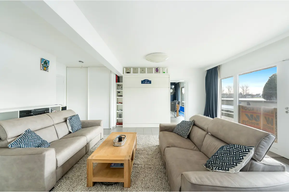 Appartement te  koop in Heist-aan-Zee 8301 250000.00€ 1 slaapkamers 82.00m² - Zoekertje 700524