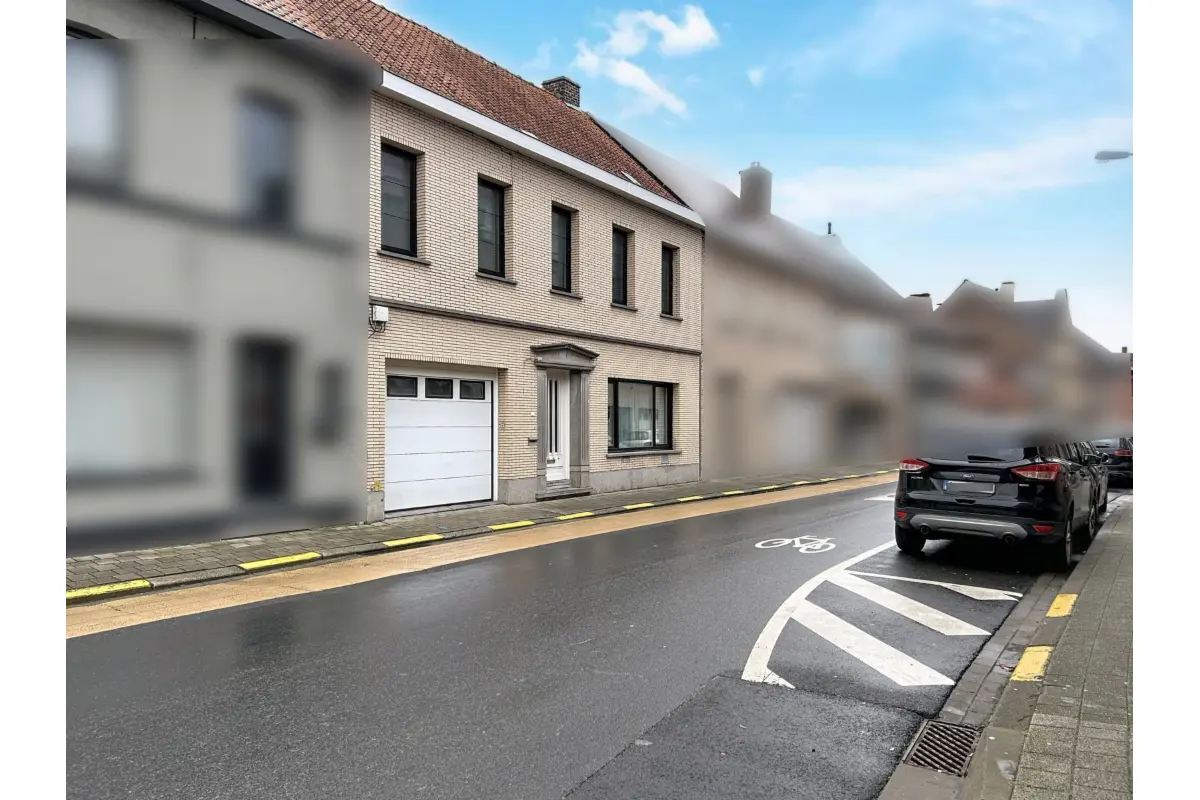 Huis te  koop in Kuurne 8520 399000.00€ 3 slaapkamers 311.00m² - Zoekertje 702165