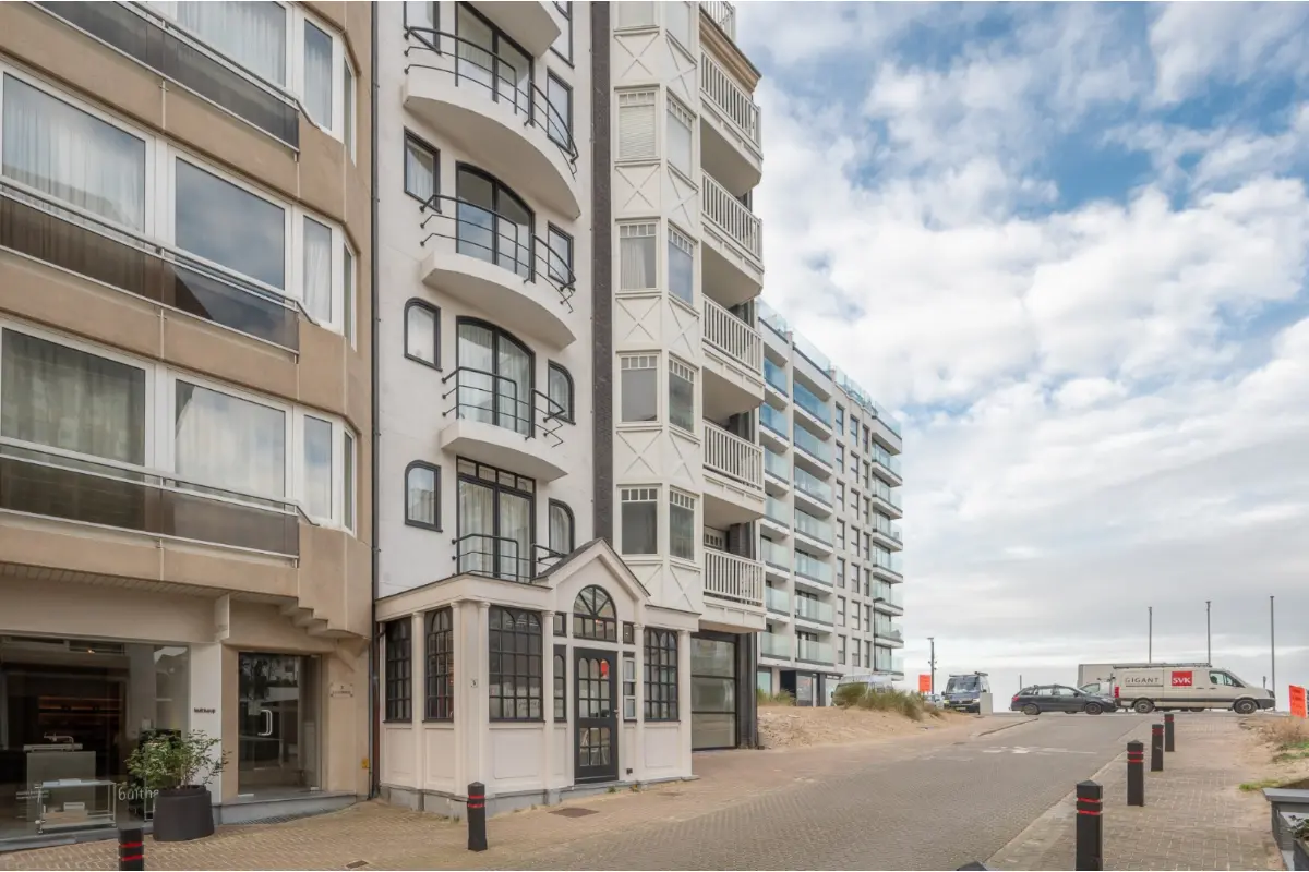 Appartement te  huur in Knokke 8300 1600.00€ 4 slaapkamers 105.00m² - Zoekertje 703951