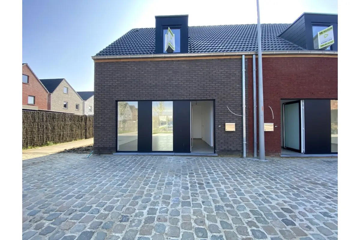 Huis te  huur in Bissegem 8501 1150.00€ 3 slaapkamers 120.00m² - Zoekertje 704228