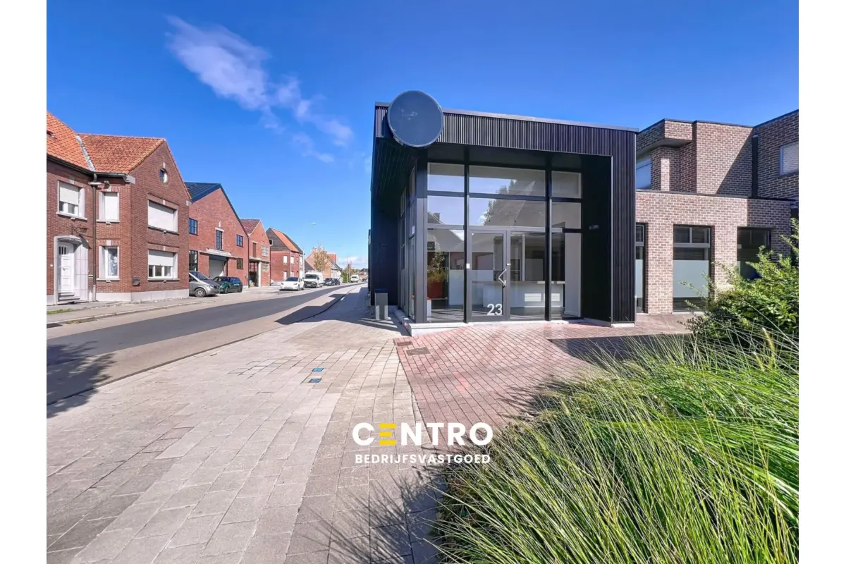 Handelszaak te  huur in Izegem 8870 995.00€  slaapkamers 167.00m² - Zoekertje 705640