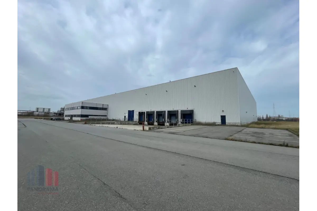 Handelszaak te  huur in Oostende 8400 0.00€  slaapkamers 5295.00m² - Zoekertje 705707