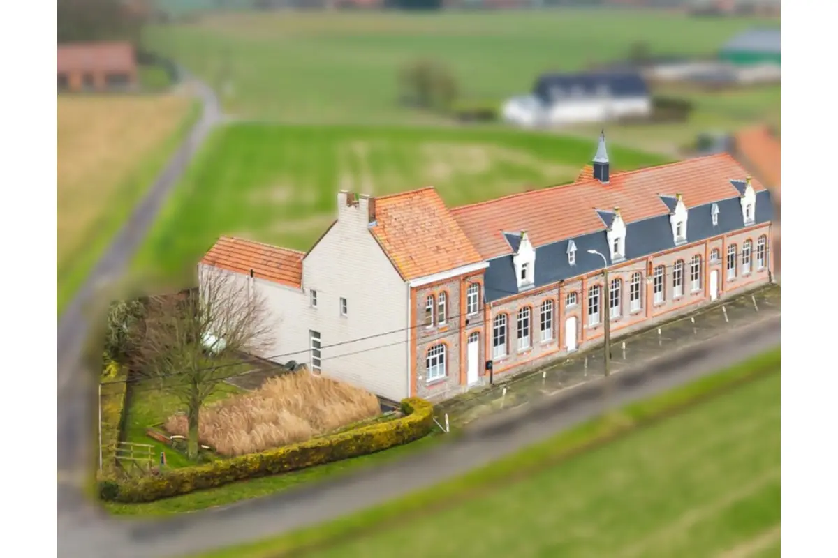 Huis te  in Wijtschate 8953 1259000.00€ 8 slaapkamers 754.00m² - Zoekertje 706826