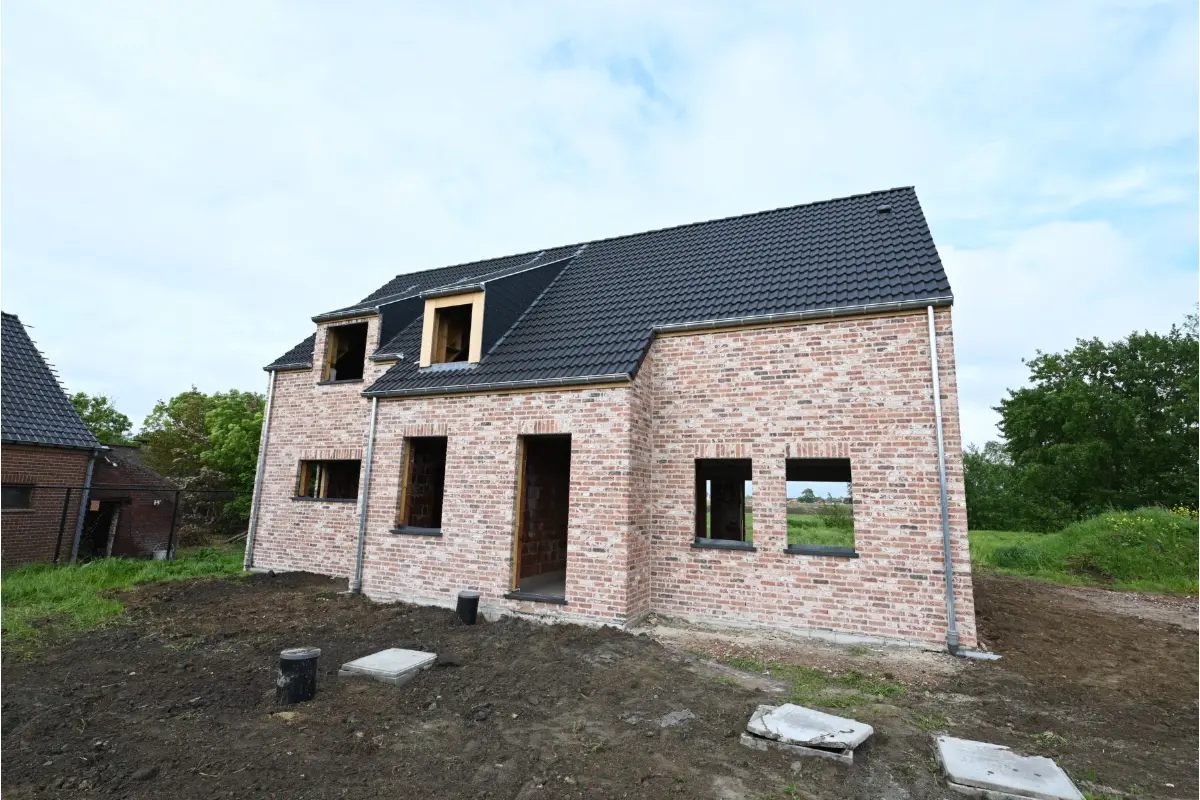 Huis te  koop in Lichtervelde 8810 567000.00€ 4 slaapkamers m² - Zoekertje 708082