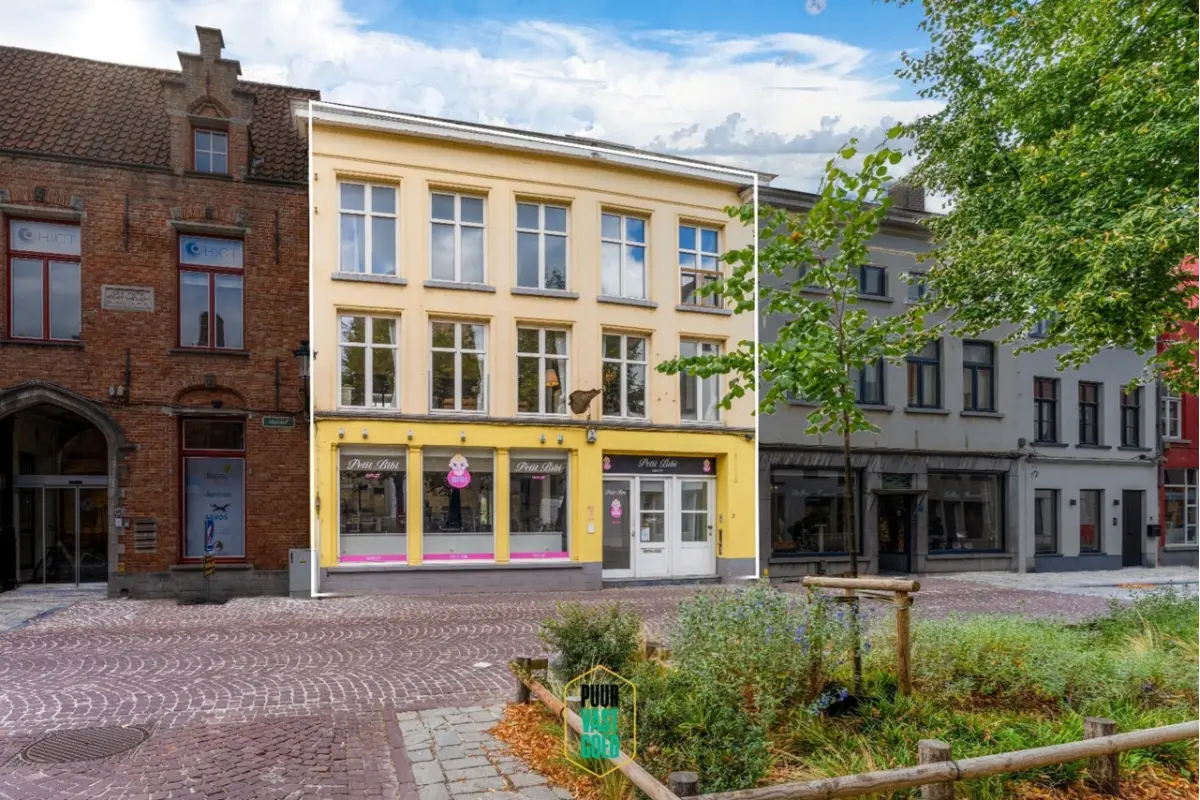 Appartementsgebouw te  in Brugge 8000 1185000.00€  slaapkamers 346.00m² - Zoekertje 708057
