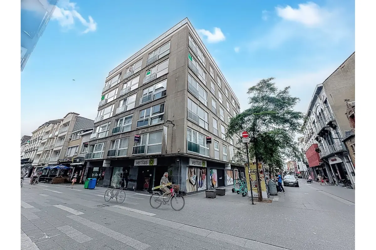 Appartement te  koop in Blankenberge 8370 169000.00€ 2 slaapkamers 90.00m² - Zoekertje 709706