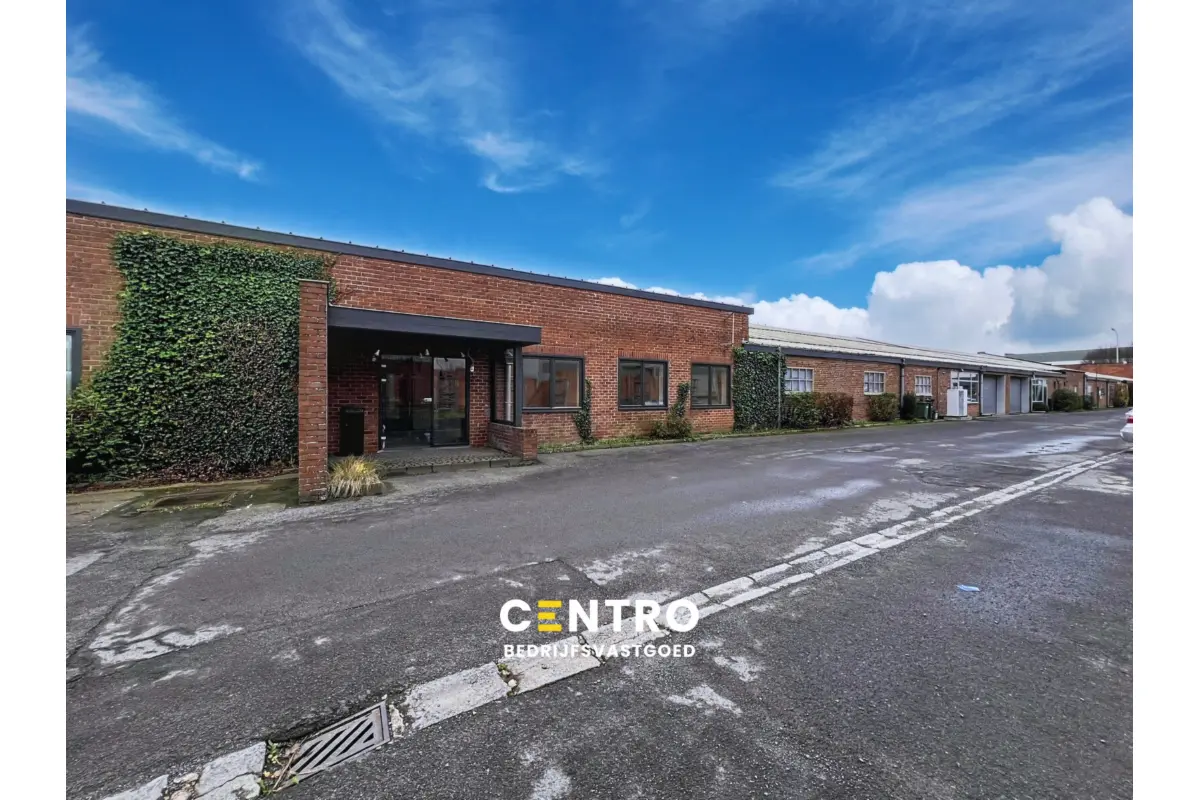 Handelszaak te  huur in Poperinge 8970 0.00€  slaapkamers 1000.00m² - Zoekertje 710587
