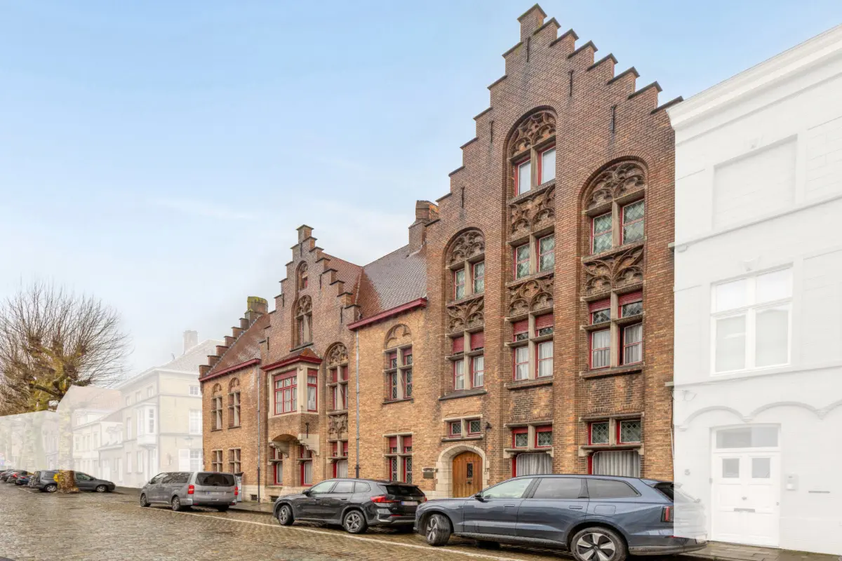Huis te  koop in Brugge 8000 1975000.00€ 13 slaapkamers 850.00m² - Zoekertje 711005