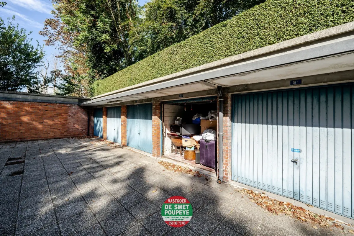 Parking & garage te  koop in Assebroek 8310 31000.00€  slaapkamers m² - Zoekertje 712093