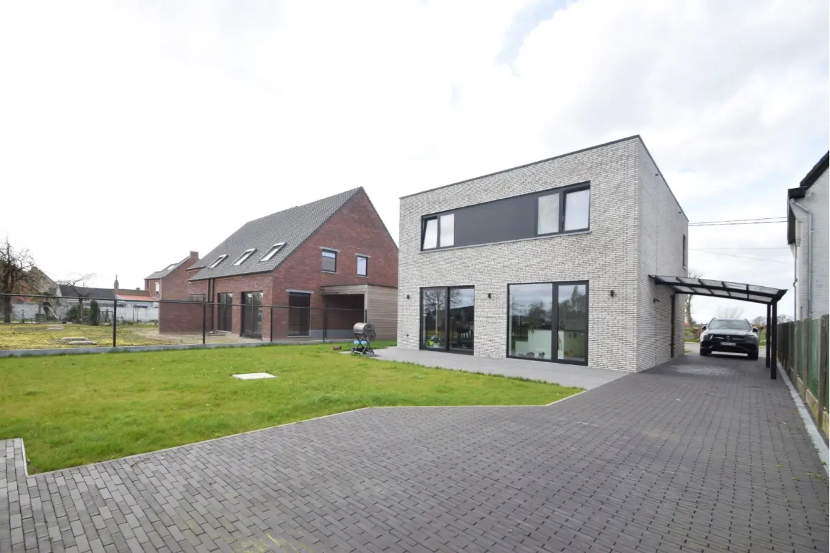 Huis te  huur in Kortemark 8610 1200.00€ 3 slaapkamers 170.00m² - Zoekertje 713518