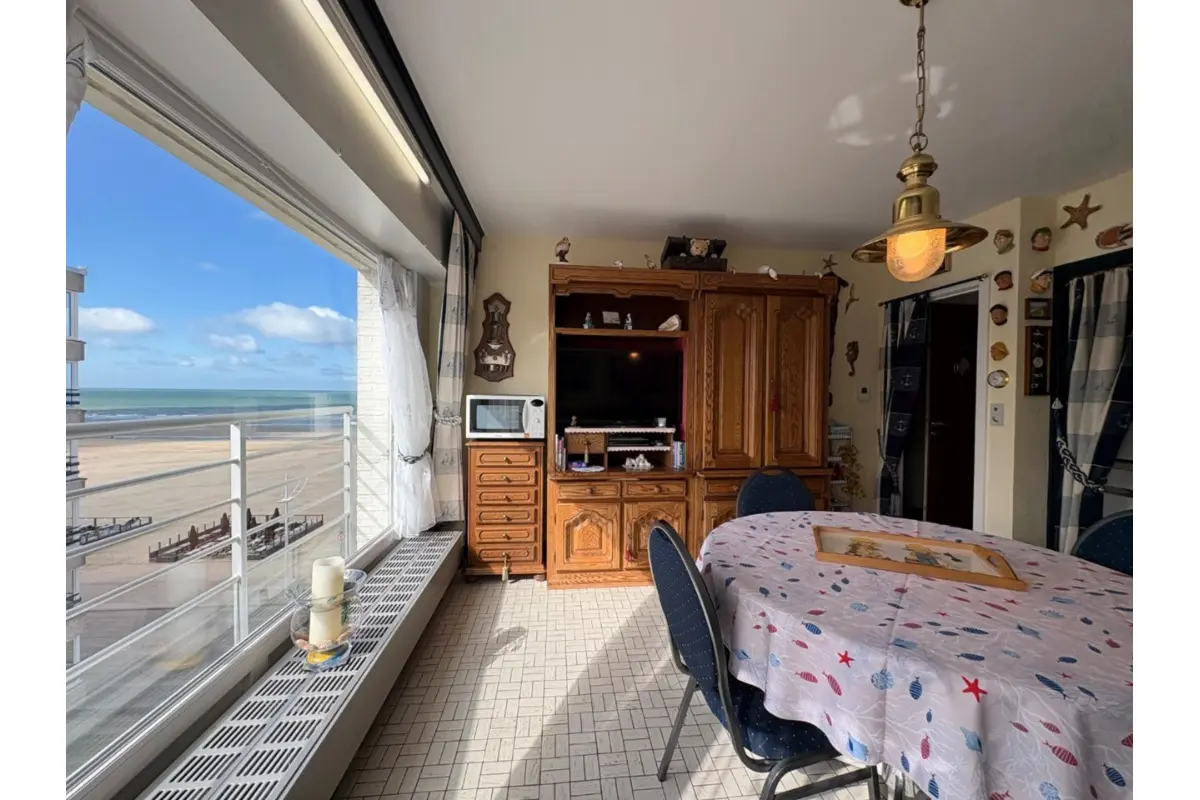 Appartement te  in Koksijde 8670 180000.00€ 1 slaapkamers m² - Zoekertje 713806