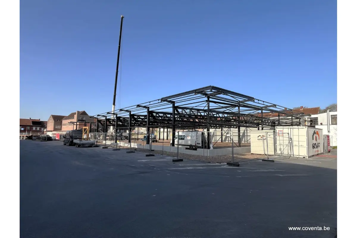 Handelszaak te  in Roeselare 8800 5828.00€  slaapkamers 519.00m² - Zoekertje 713788