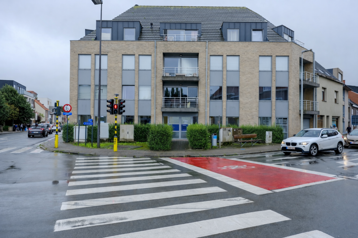 Handelszaak te  koop in Tielt 8700 180000.00€  slaapkamers 127.00m² - Zoekertje 713905