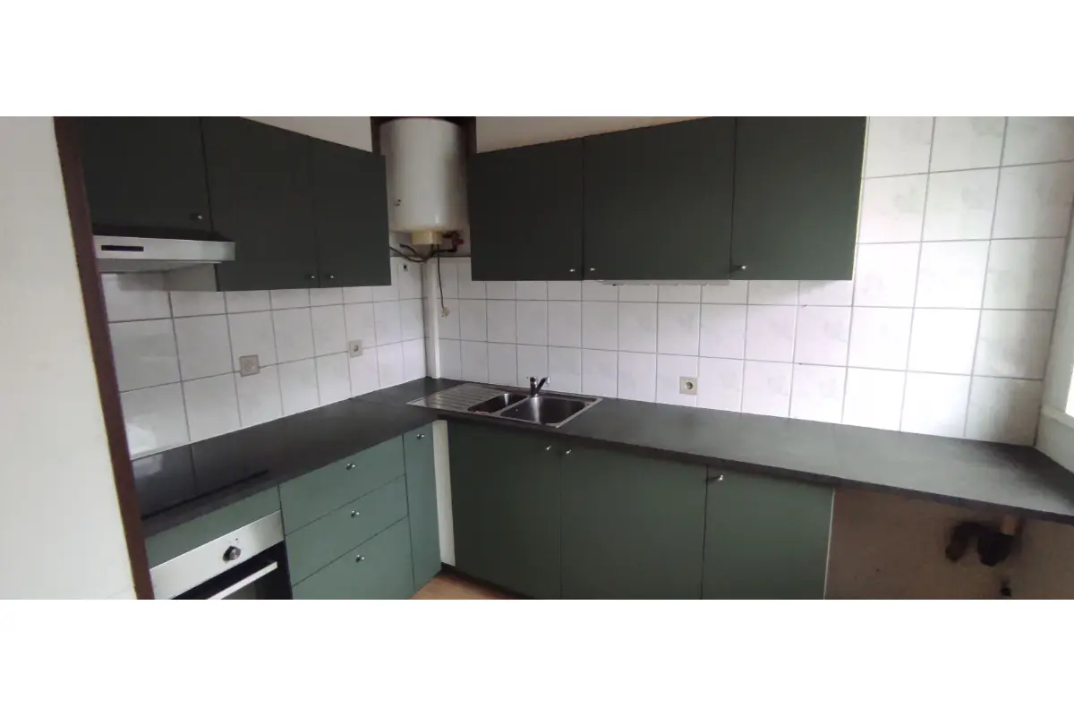 Appartement te  koop in Oostende 8400 175000.00€ 2 slaapkamers 143.00m² - Zoekertje 714747