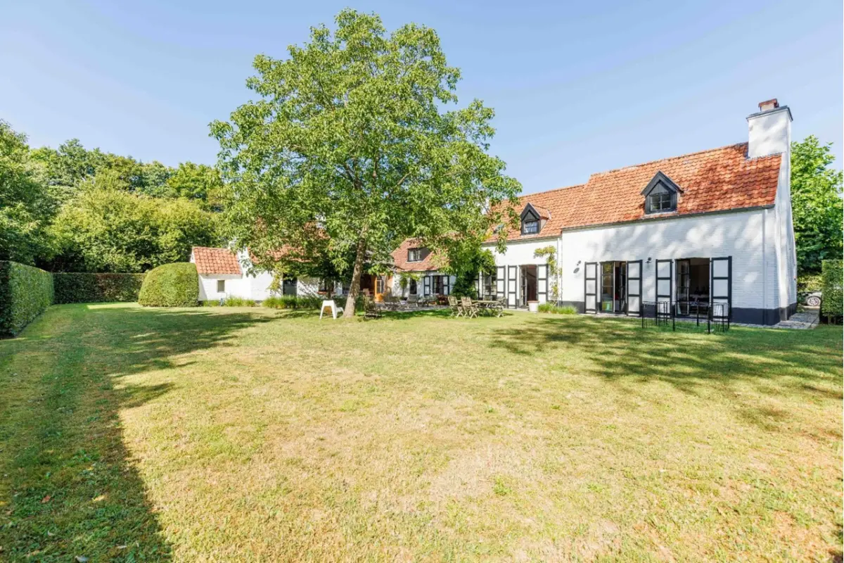 Huis te  in Jabbeke 8490 1195000.00€ 4 slaapkamers 351.00m² - Zoekertje 715571