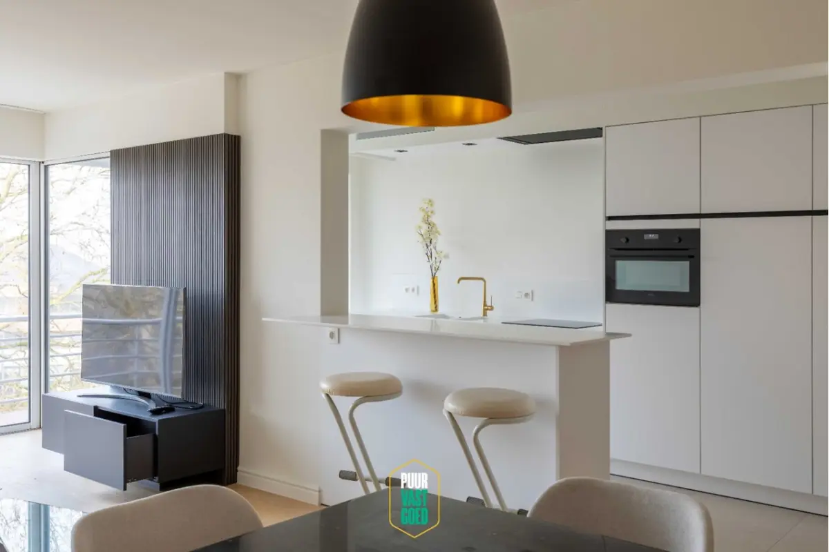 Appartement te  in Brugge 8000 1500.00€ 2 slaapkamers 112.00m² - Zoekertje 715572