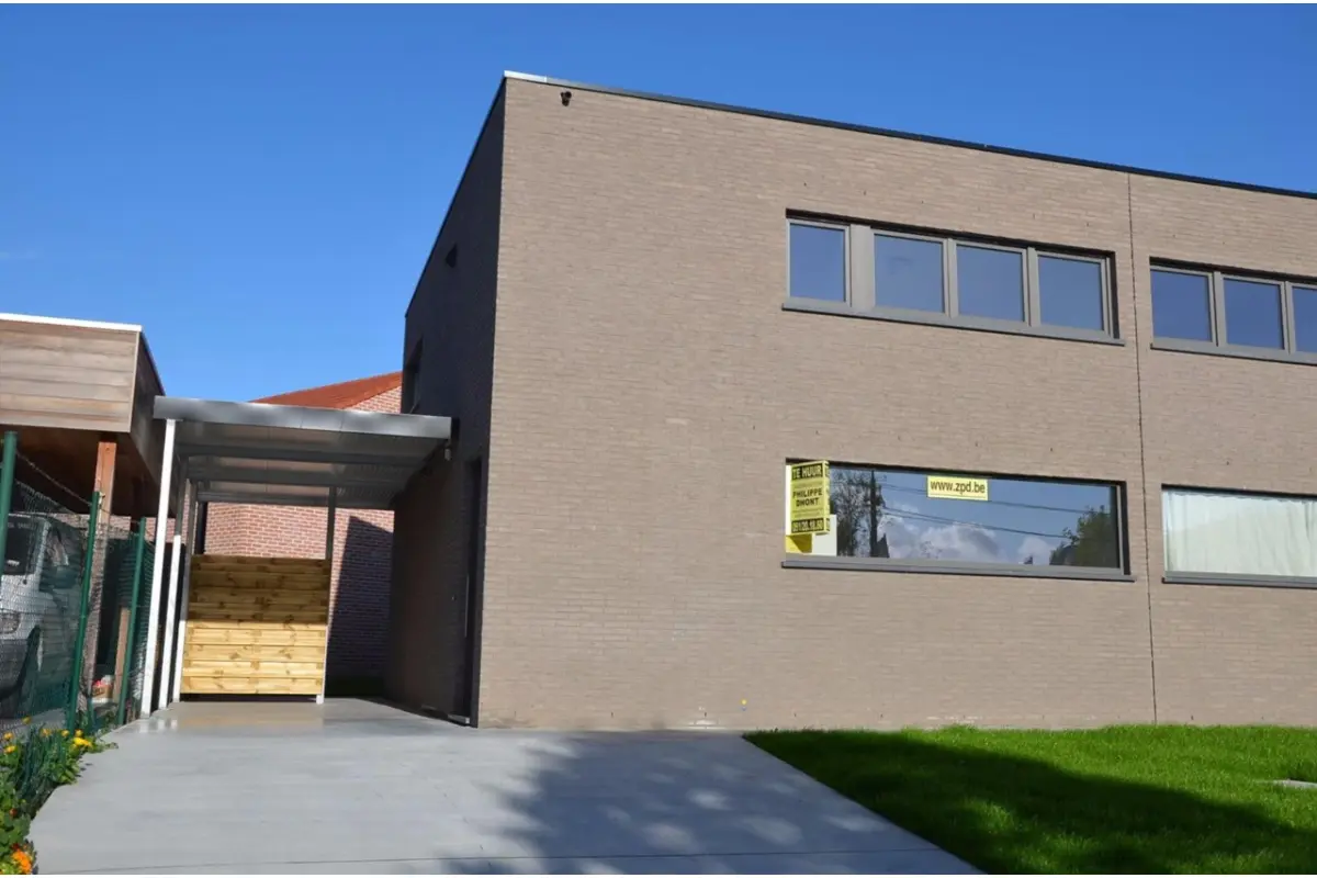 Huis te  huur in Westrozebeke 8840 850.00€ 3 slaapkamers m² - Zoekertje 715577