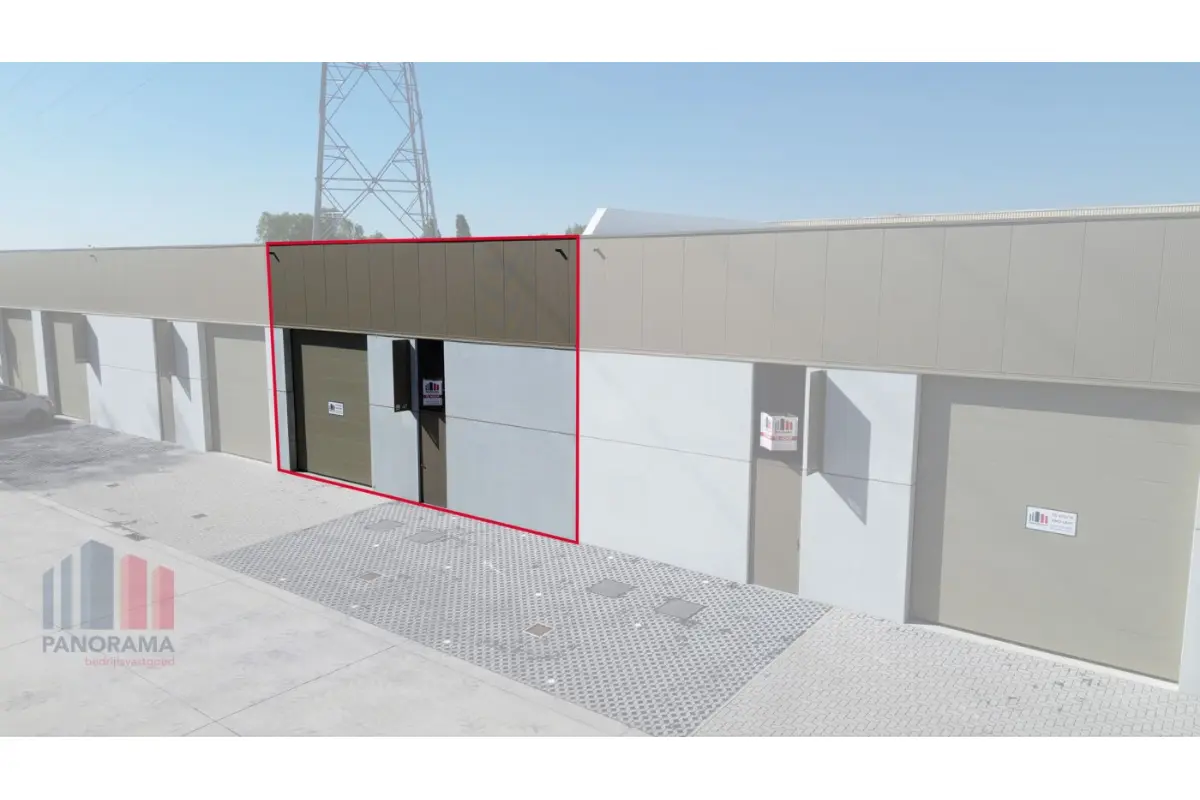 Handelszaak te  koop in Roeselare 8800 449170.00€  slaapkamers 359.00m² - Zoekertje 716911
