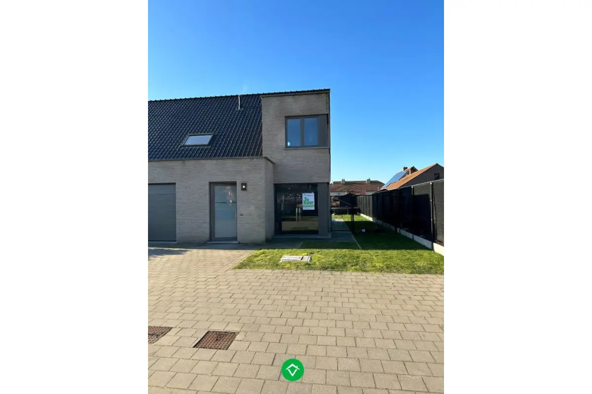 Huis te  huur in Diksmuide 8600 1045.00€ 3 slaapkamers m² - Zoekertje 716686