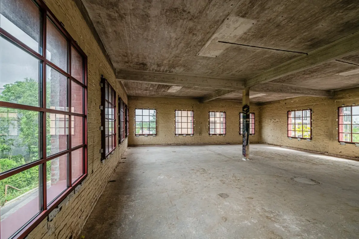 Handelszaak te  koop in Veurne 8630 1390000.00€  slaapkamers m² - Zoekertje 717961