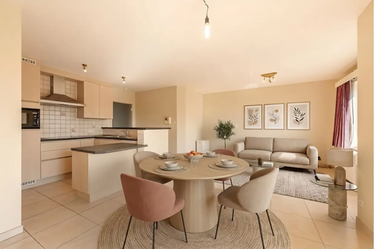 Appartement te  koop in Tielt 8700 240000.00€ 2 slaapkamers 76.00m² - Zoekertje 717558