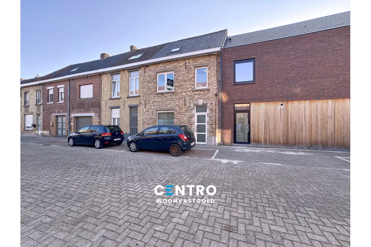 Huis te  huur in Roeselare 8800 0.00€ 3 slaapkamers 121.00m² - Zoekertje 717825