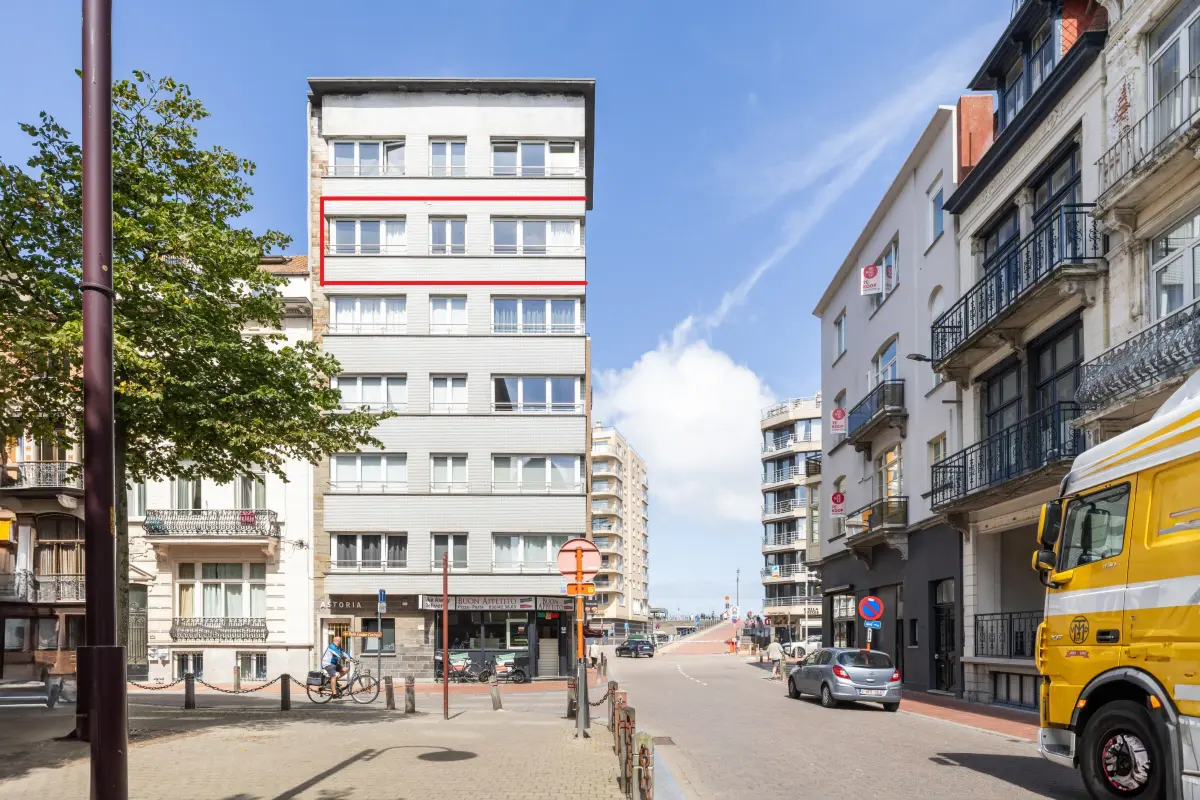 Appartement te  koop in Blankenberge 8370 175000.00€ 1 slaapkamers 55.00m² - Zoekertje 718176