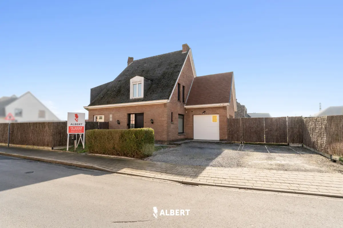 Villa te  koop in Izegem 8870 480000.00€ 4 slaapkamers 274.00m² - Zoekertje 718251