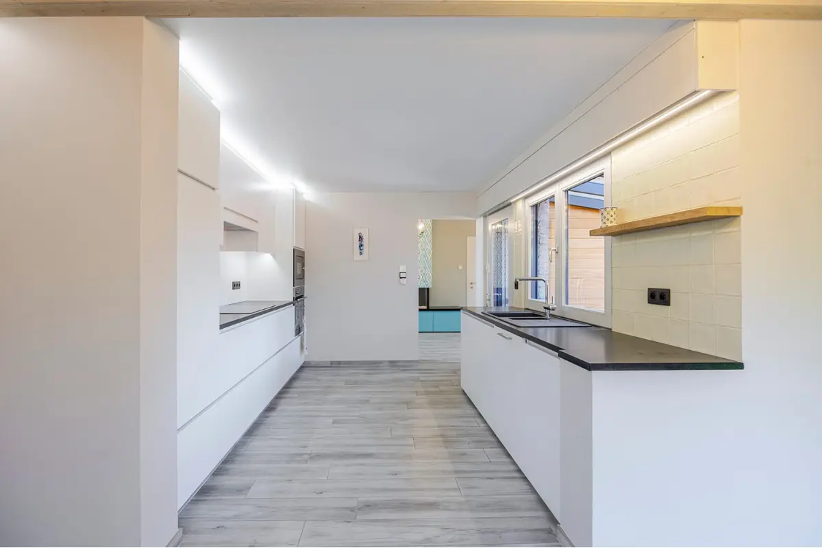 Huis te  koop in Brugge 8000 365000.00€ 3 slaapkamers 195.00m² - Zoekertje 719063