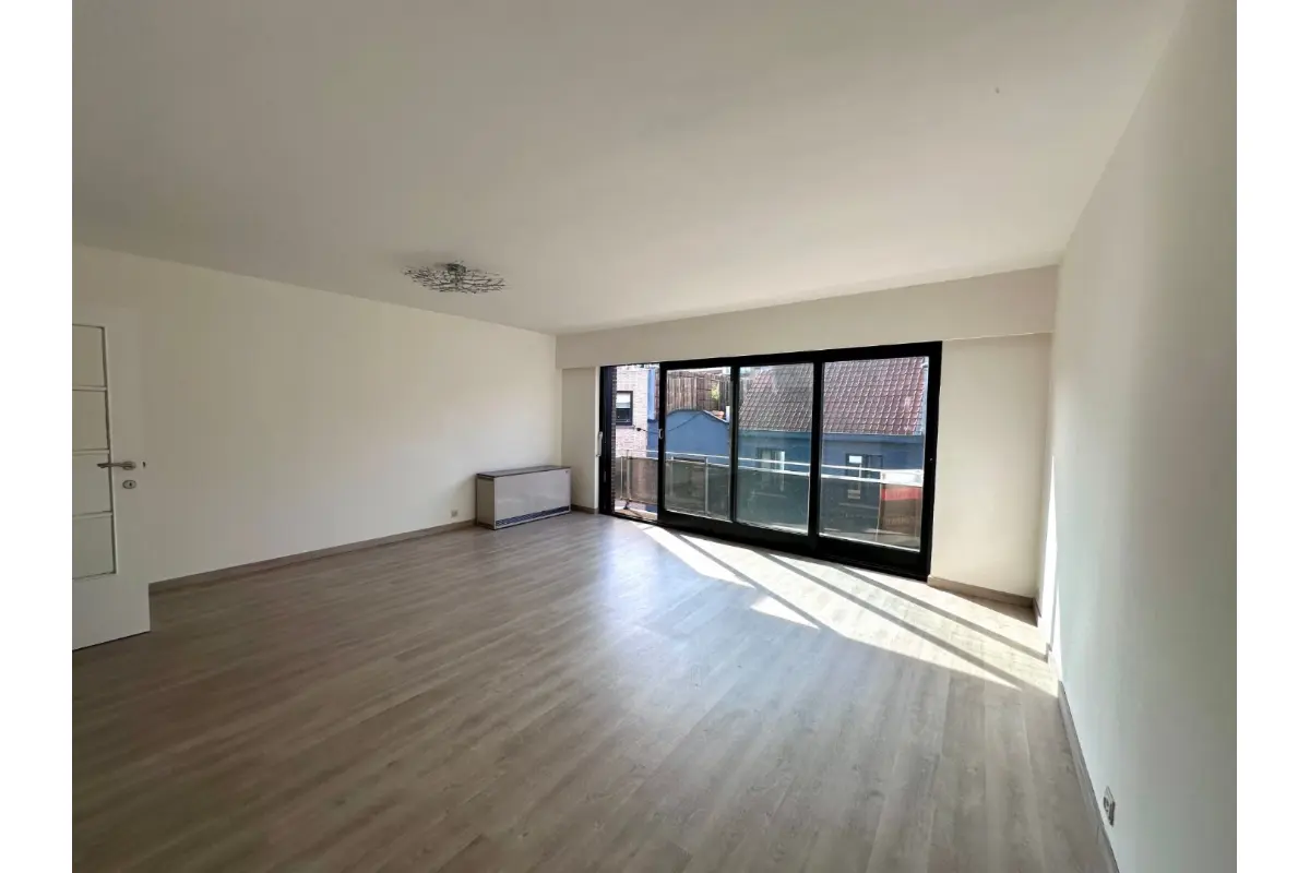 Appartement te  huur in Knokke 8300 900.00€ 2 slaapkamers m² - Zoekertje 719115