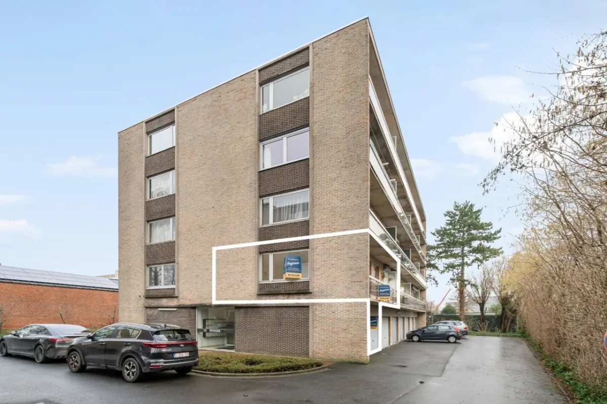 Studio te  koop in Roeselare 8800 115000.00€  slaapkamers m² - Zoekertje 719711
