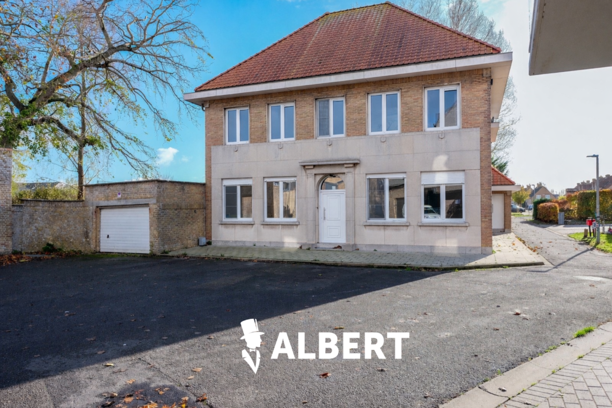 Appartementsgebouw te  koop in Alveringem 8690 295000.00€  slaapkamers 316.00m² - Zoekertje 719525