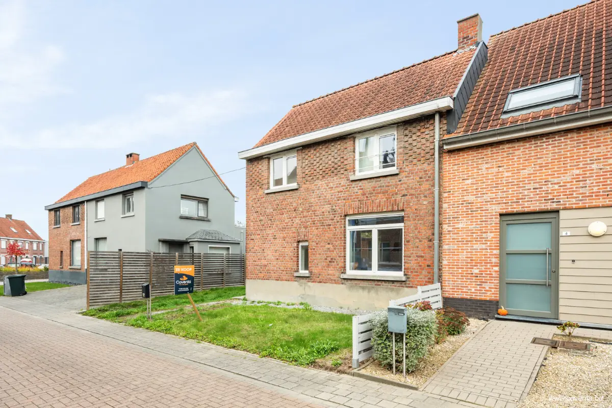 Huis te  in Roeselare 8800 255000.00€ 2 slaapkamers 84.00m² - Zoekertje 720045