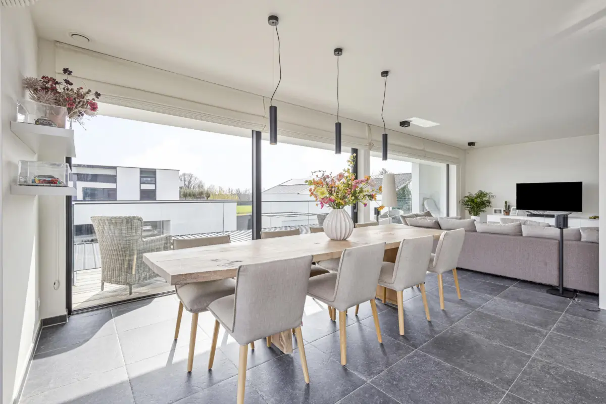 Appartement te  in Kortrijk 8500 1050.00€ 3 slaapkamers 154.00m² - Zoekertje 720285