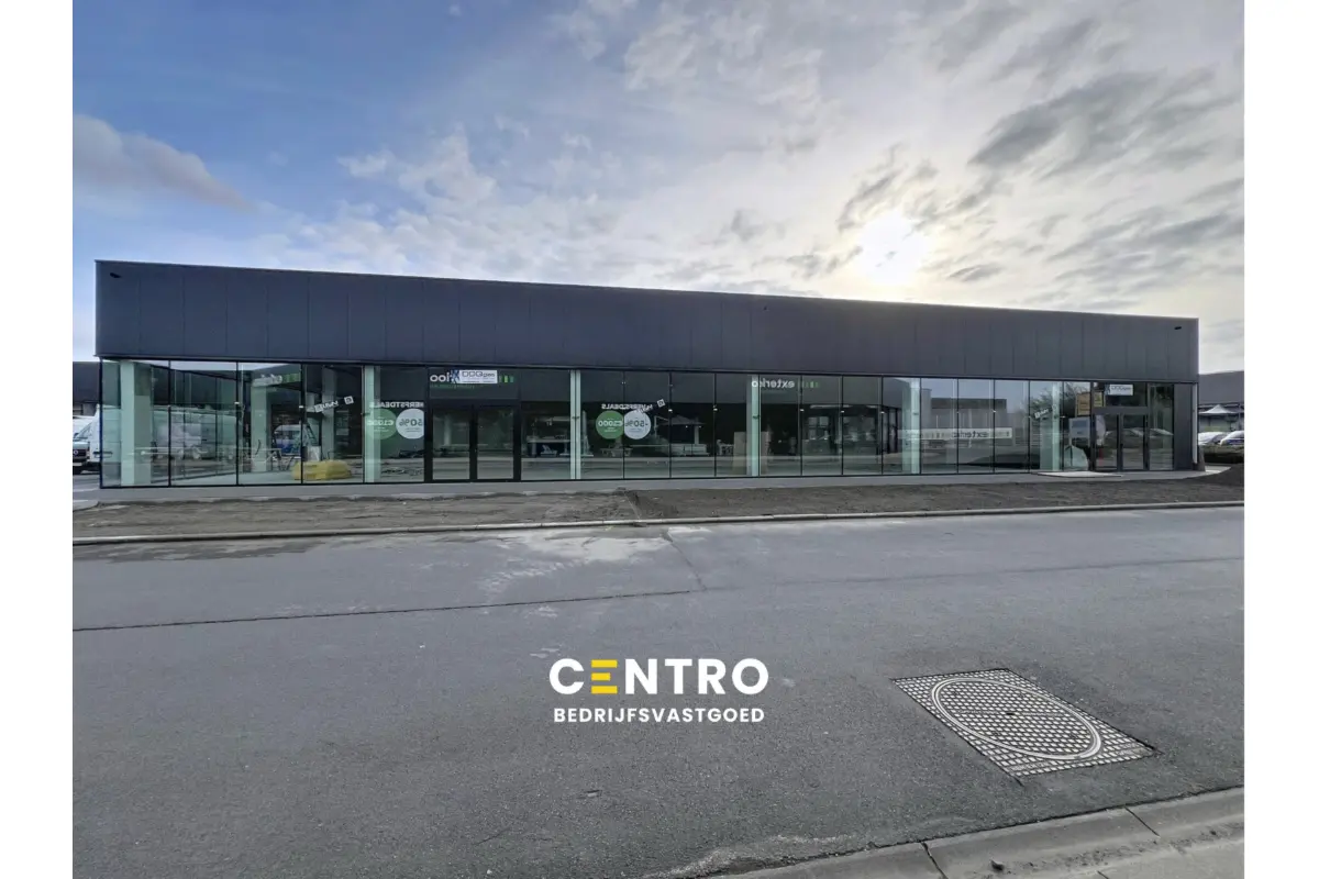 Handelszaak te  huur in Roeselare 8800 5062.00€  slaapkamers 450.00m² - Zoekertje 720902