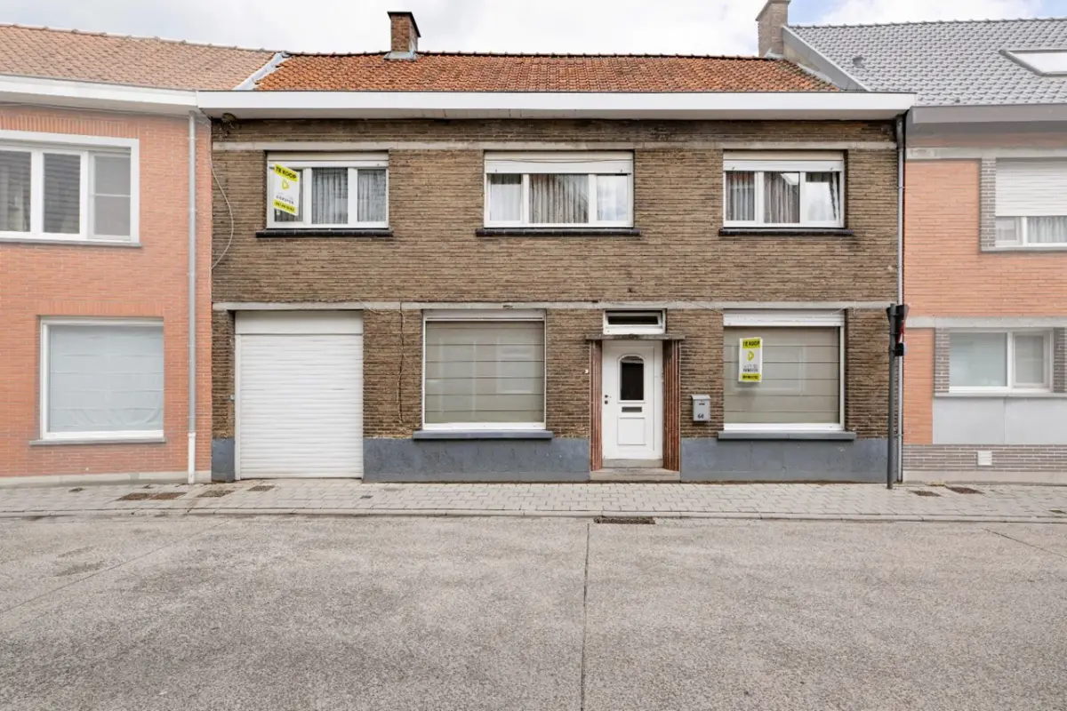 Huis te  koop in Ruiselede 8755 199000.00€ 5 slaapkamers 205.00m² - Zoekertje 721398
